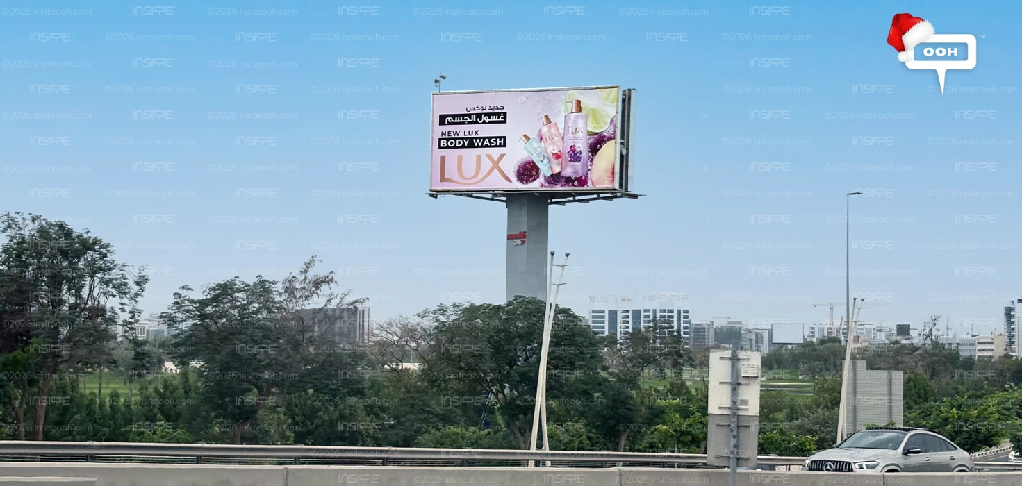 New Lux Body Wash Refreshes the Outdoor Advertising Scene of Dubai