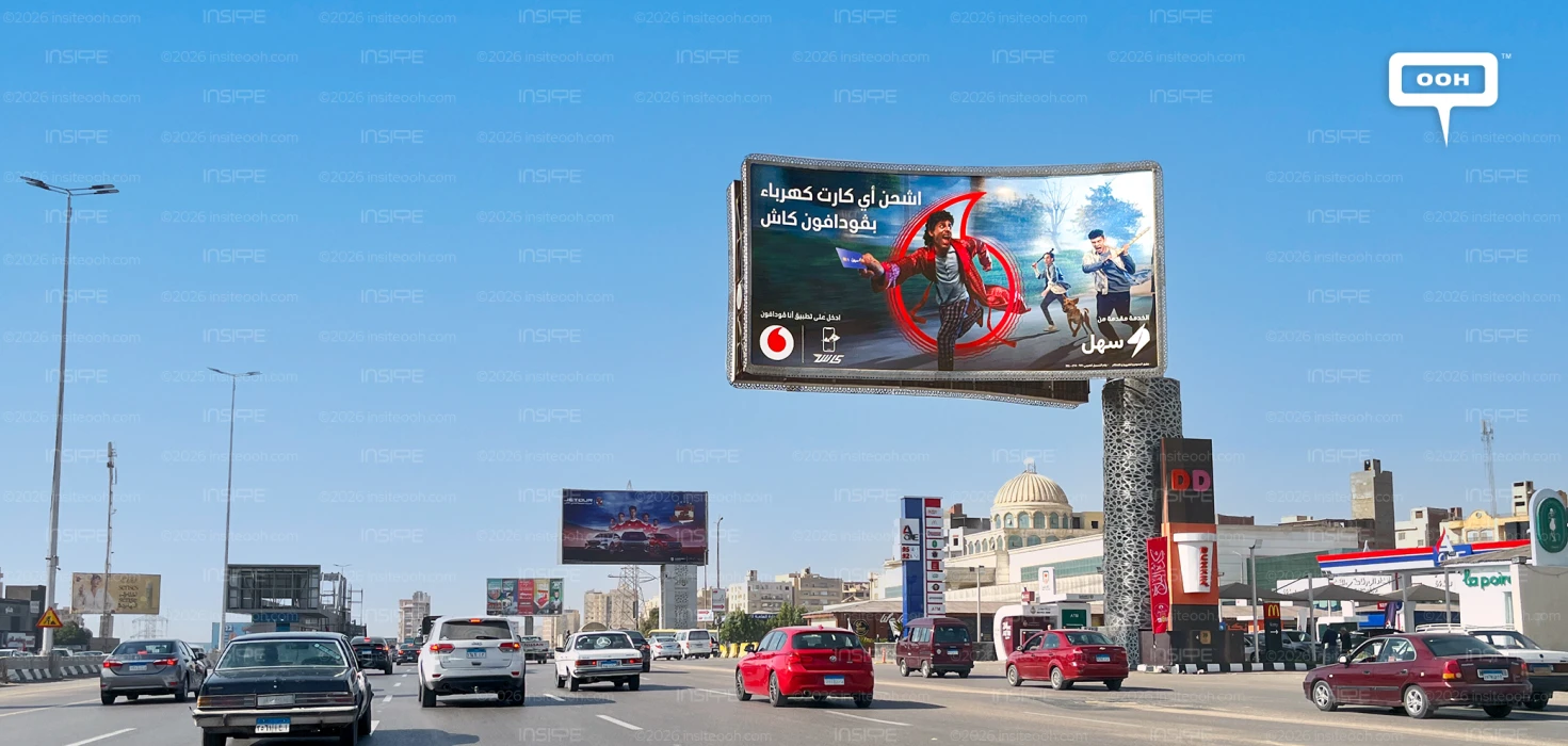 Hamdi El-Mirghani Tops up His Electricity Card with Vodafone While Escaping the Zombies on OOH