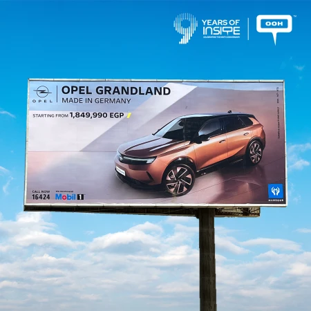 Opel Highlights Their Flagship Grandland in Their Latest OOH Rollout