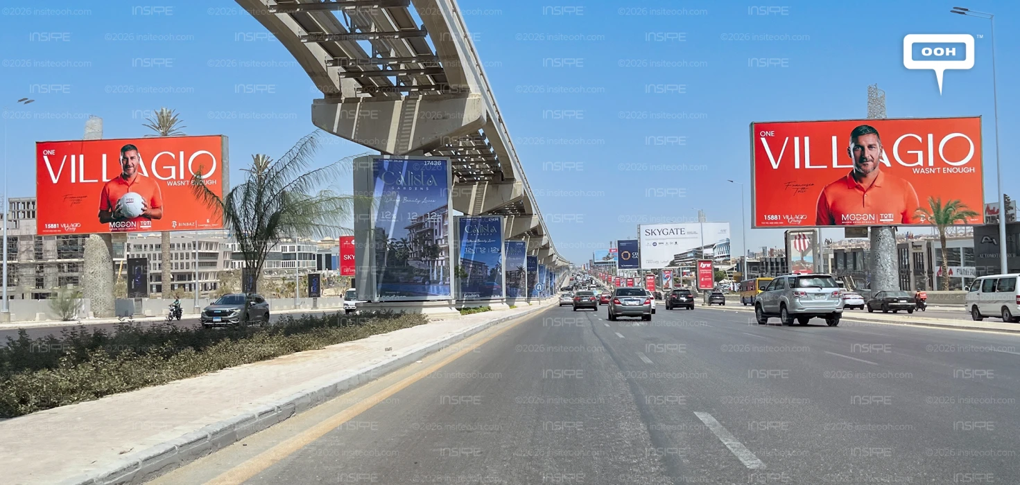 Francesco Totti Backs Villagio Gray, and Cairo's Billboards Show It