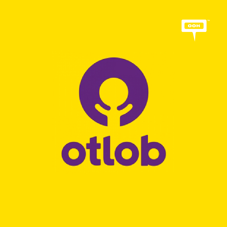 Otlob’s takes over October Bridge with 1 km of exclusive offers!